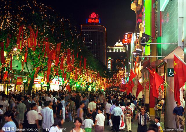 AG九游會(huì )中國十大著(zhù)名商業(yè)街中央大街光榮上榜！(圖6)